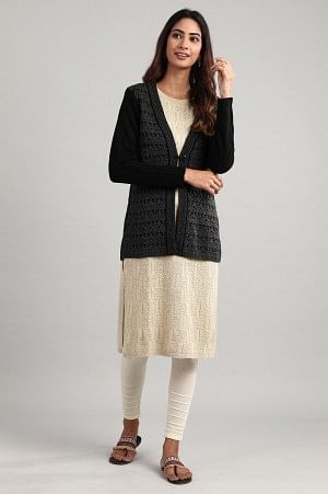 Black V- Neck Full Sleeve Sweater