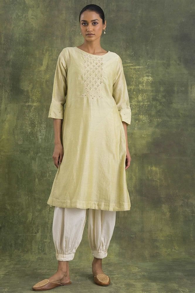 PARAMOUNT CHIKAN Kurtas : Buy PARAMOUNT CHIKAN Hand Embroidered Cotton Grey  Lucknowi Chikankari Kurta Online | Nykaa Fashion