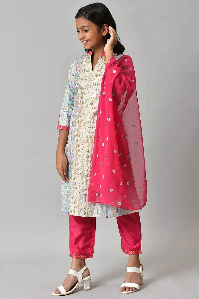 Cotton Pink And Blue Girls Stylish Top And Capri Dress at Rs 605/piece in  Ludhiana