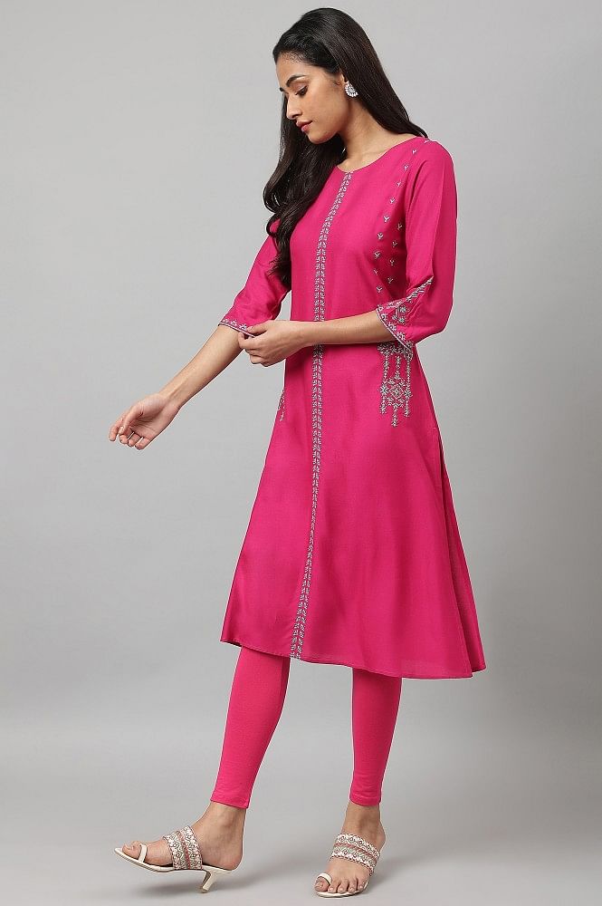 Buy online Embroidered A-line Kurti from Kurta Kurtis for Women by  Highlight Fashion Export for ₹489 at 76% off | 2024 Limeroad.com