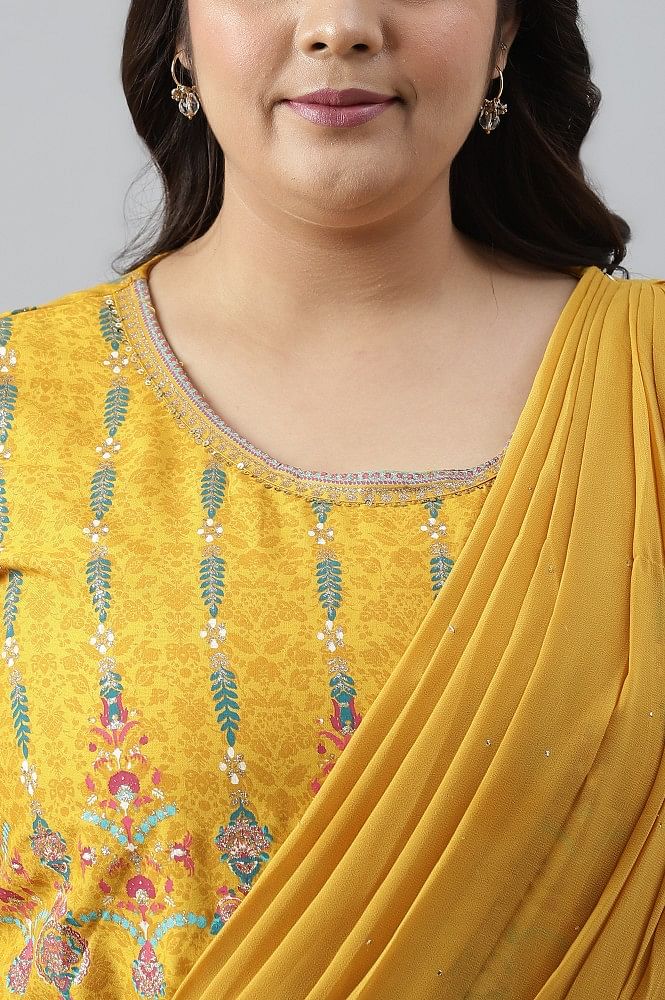 reuse saree | Saree dress, Designer saree blouse patterns, Designer dresses  indian