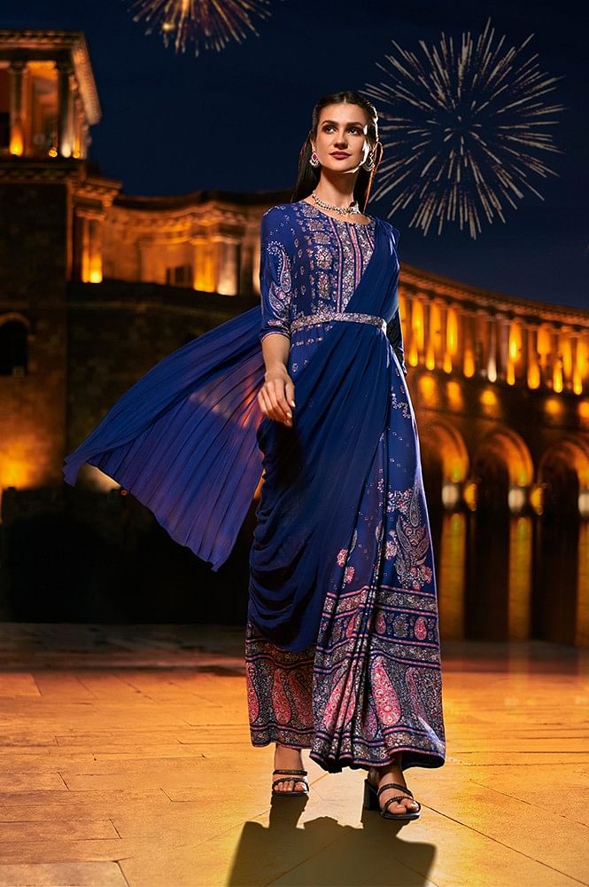 The Navy Blue Saree, 7 Perfect Ones for Your Wedding!