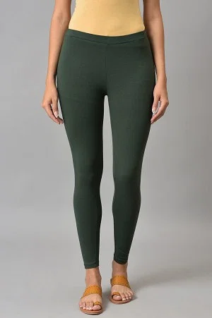 Buy online Green Solid Legging from Capris & Leggings for Women by W for  ₹430 at 46% off