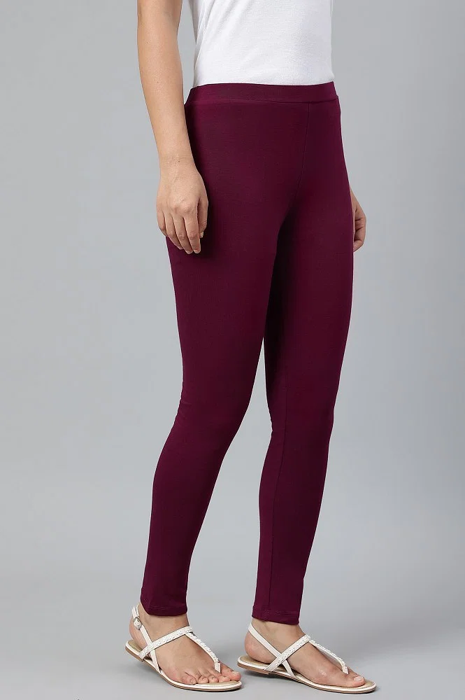 Deep Purple Solid Knitted Women Tights