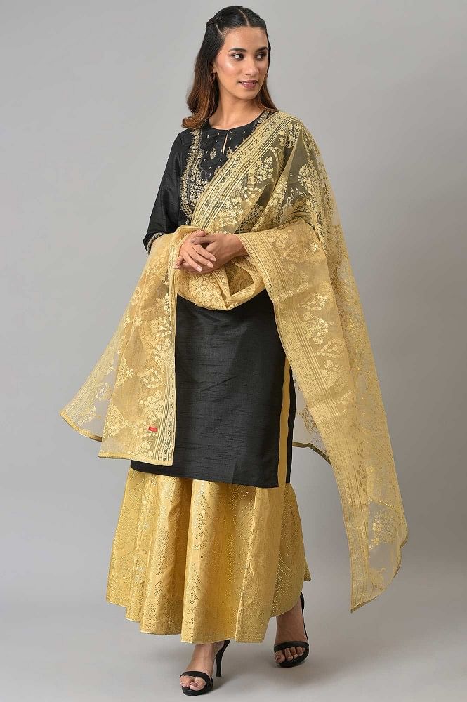 Lehenga Choli | Designer Indian Collection | Lashkaraa – Page 4