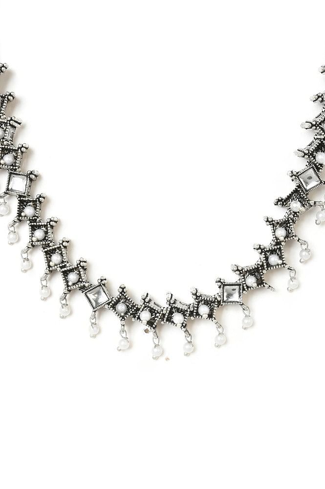 Silver Zircon Dangling Black Pearl Necklace