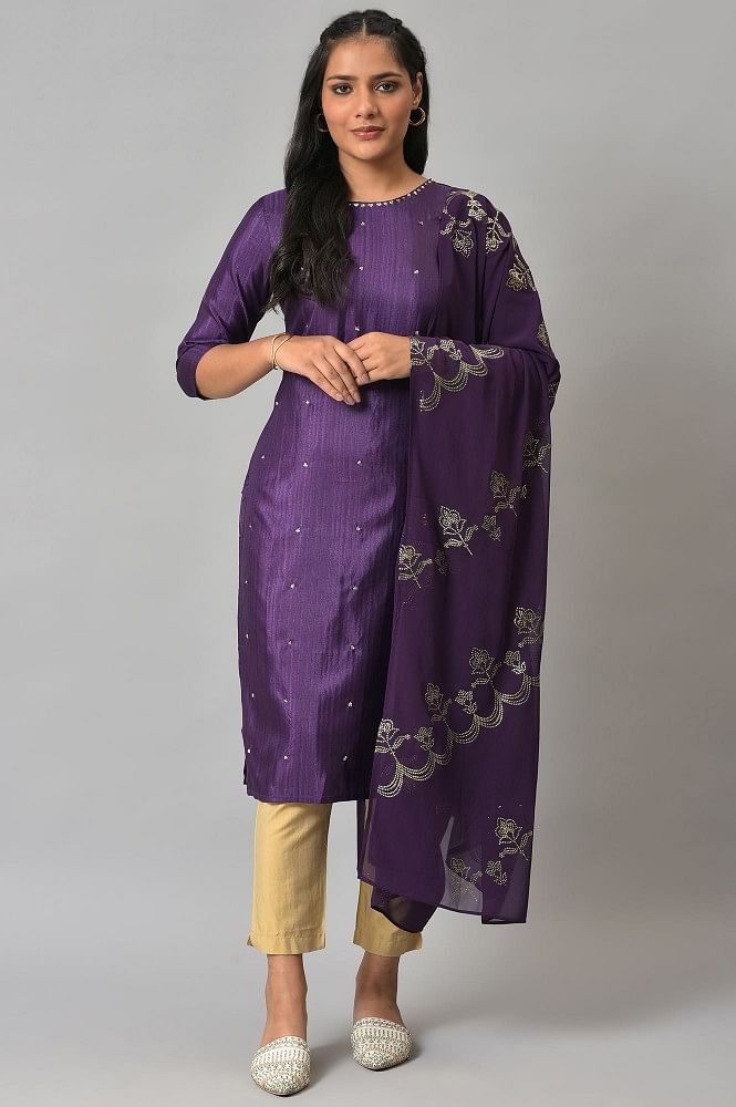 Order Cotton Silk Kurta matching Pant Chanderi Dupatta Set ,& Print With  Lace Work Online From WishTown Fashion Club,Ghaziabad