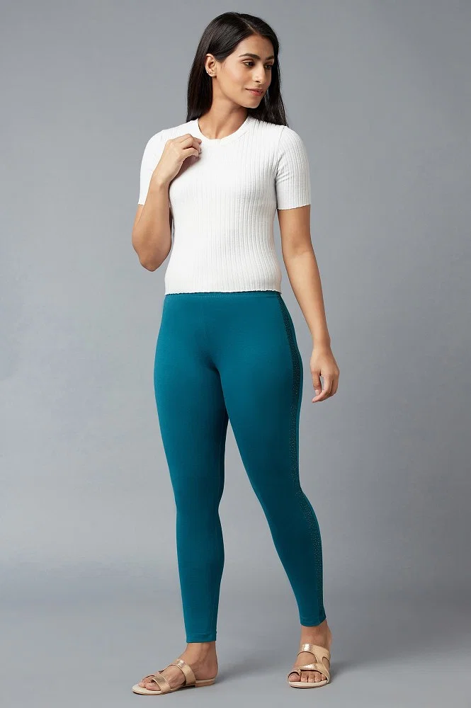 Buy online Ankle Length Solid Legging from Capris & Leggings for Women by  Aurelia for ₹250 at 64% off