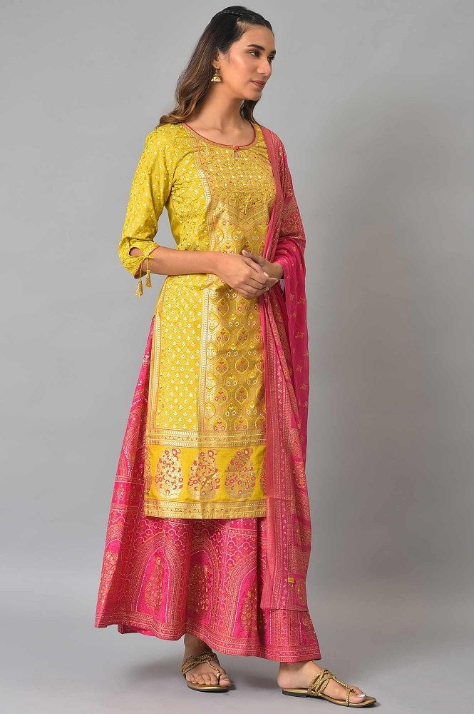 Yellow And White Cotton Ladies Printed Fancy Rayon Kurti Skirt Set, Hand  Wash, Size: Small at Rs 740/piece in Jaipur