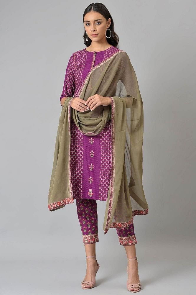 Bhayli Kurta Set  Buy Bhayli Women Silk Gold Embroidered Purple Kurta Pant  With Zari Crafted Dupatta Set of 3 Online  Nykaa Fashion