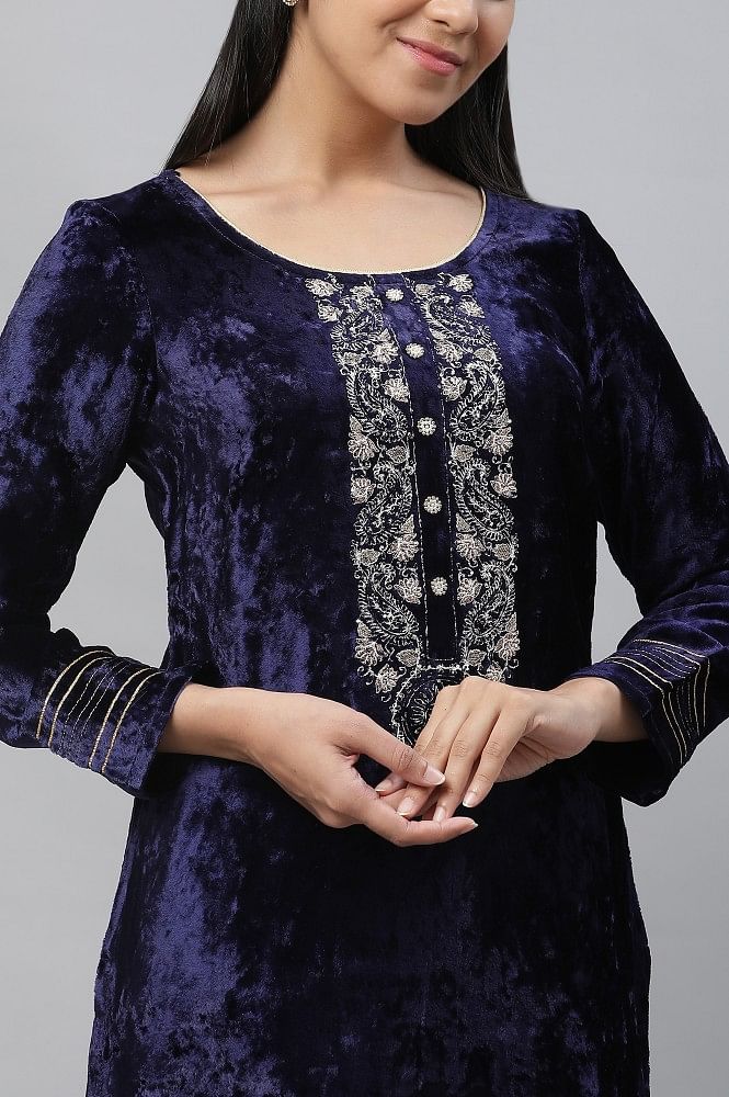 Buy online Velvet Suits from Kurta Kurtis for Women by Surinder Singh Bajaj  And Company for ₹2099 at 9% off | 2024 Limeroad.com