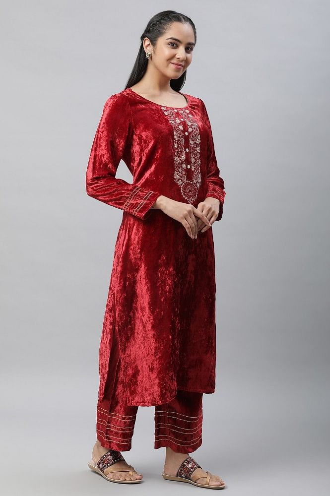 Buy online Red Velvet Kurti from Kurta Kurtis for Women by Ahalyaa for ₹279  at 78% off | 2024 Limeroad.com