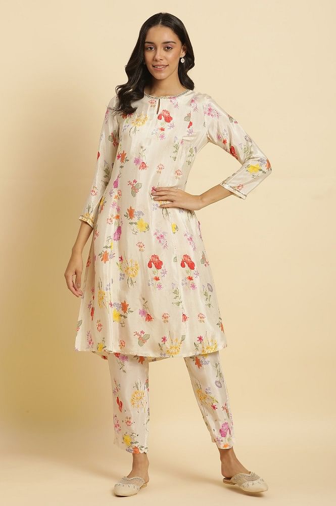 Satin Casual Wear Ladies Fancy Floral Print Kurti at Rs 475/piece in  Amritsar