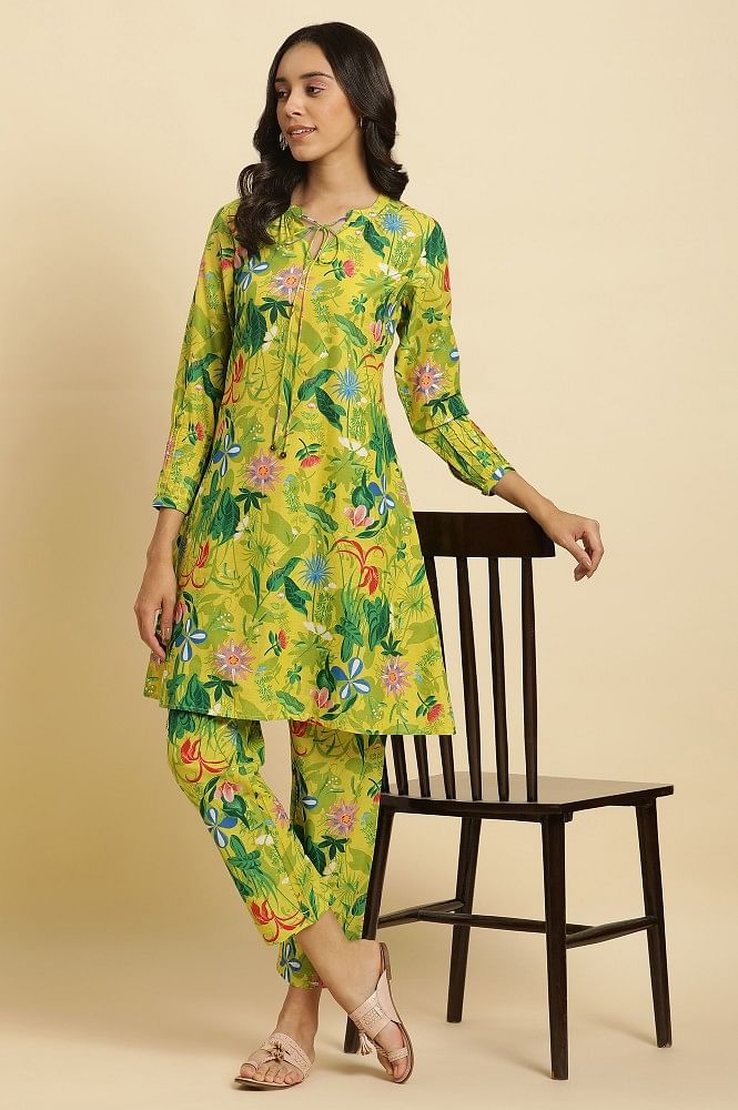 Buy Kurtis with Trousers for Women Online at the Best Price | Libas