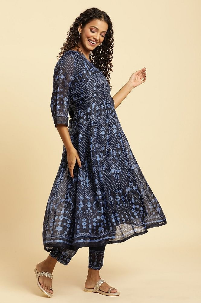 Buy Navy Blue & White Printed Floral Cotton Kurti Set- Kurti Sets Online in  India | Colorauction