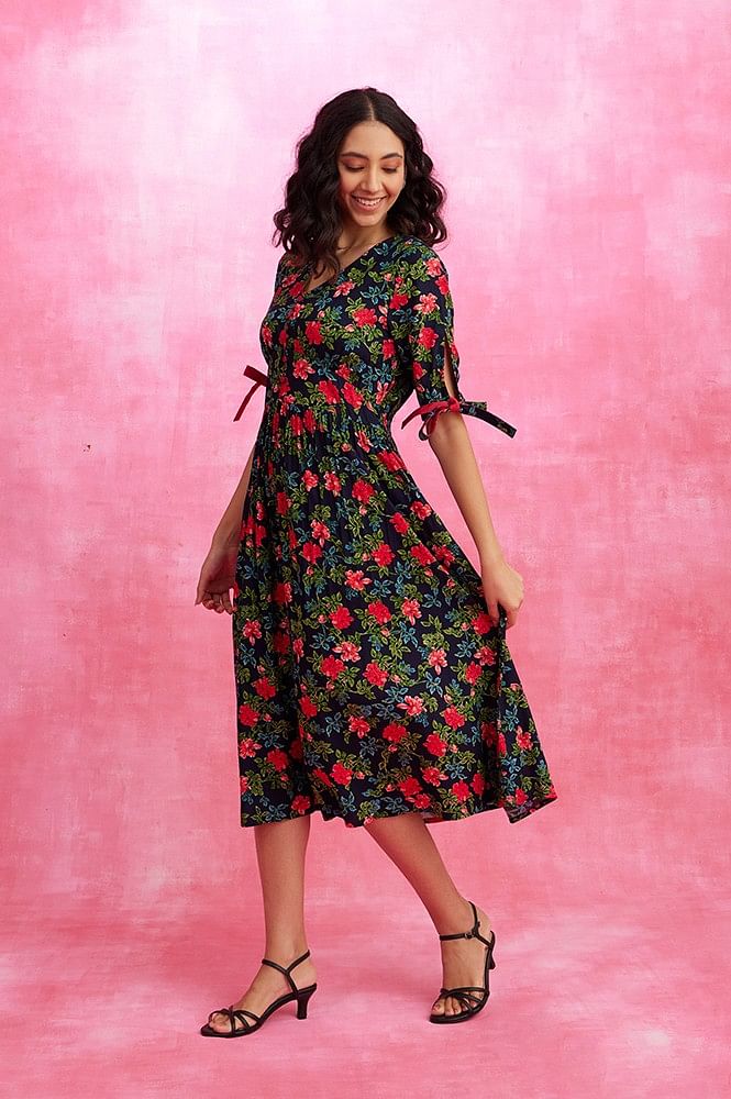 21 Pretty Floral Dresses To Give That Summer Vibe