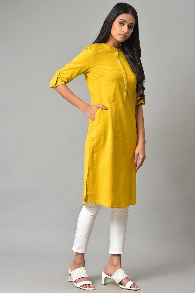 Ladies Light Yellow A Line Rayon Kurti, Handwash, Size: Medium at Rs  250/piece in Surat
