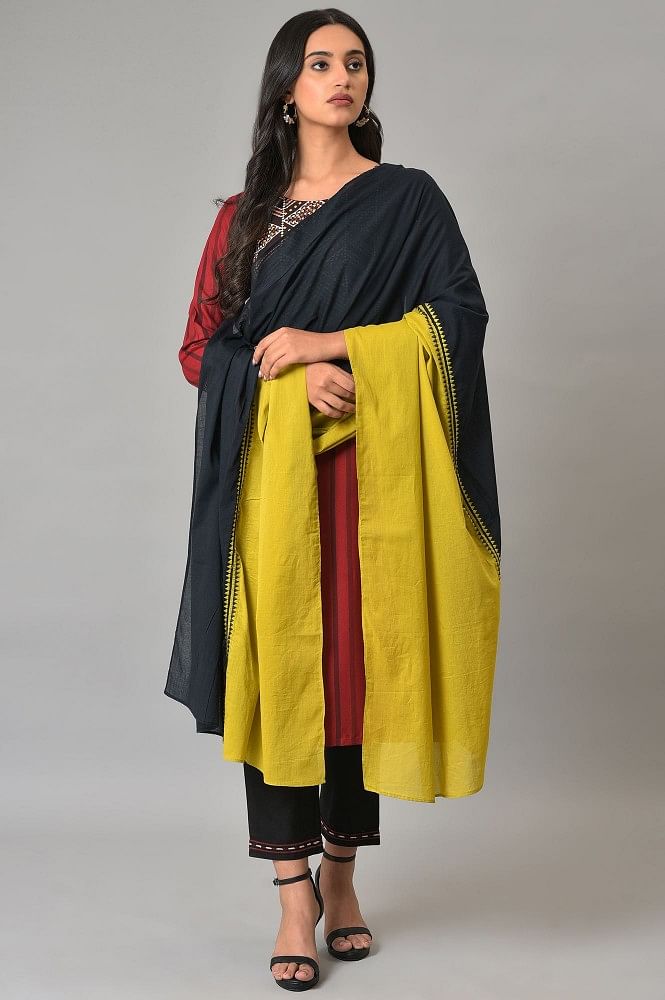 3/4th Sleeve Yellow Ladies Designer Kurti With Pant Dupatta, Wash Care: Dry  Clean at Rs 899/piece in Surat
