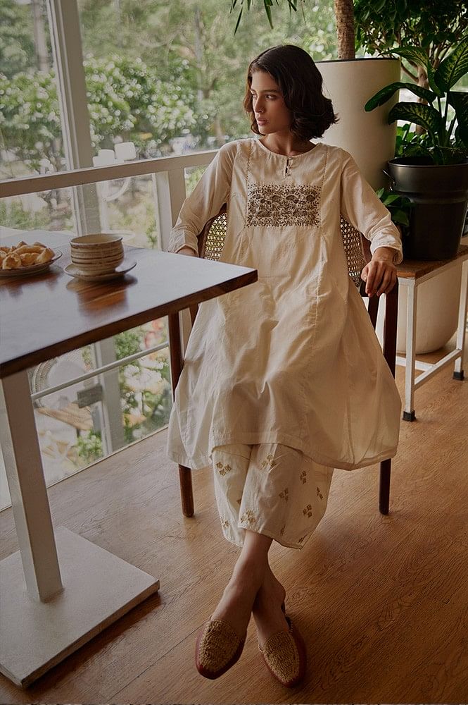 Georgette Gown | Designer dresses casual, Stylish kurtis design, Simple  frock design