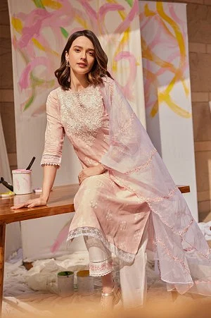 EOSS is here! UPTO 60% OFF! Elevate your style with W's Fresh collection.  Explore the collection of online ethnic wear for women's, W kurtas, sets  and dresses, bottom wear, tops, palazzos, culottes